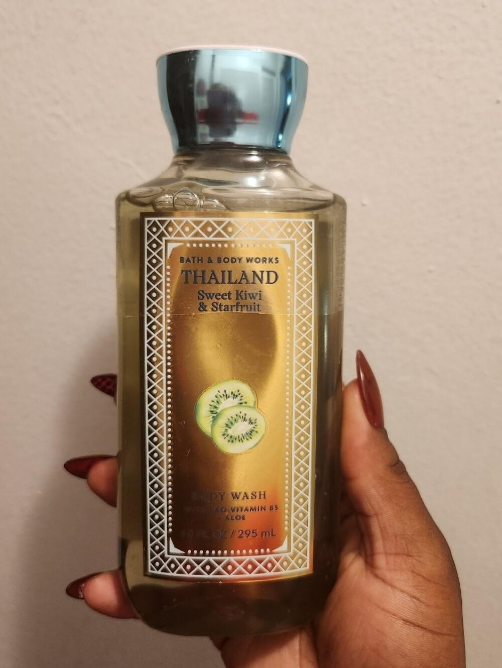 Bath & Body Works Thailand Sweet Kiwi & Starfruit Body Wash